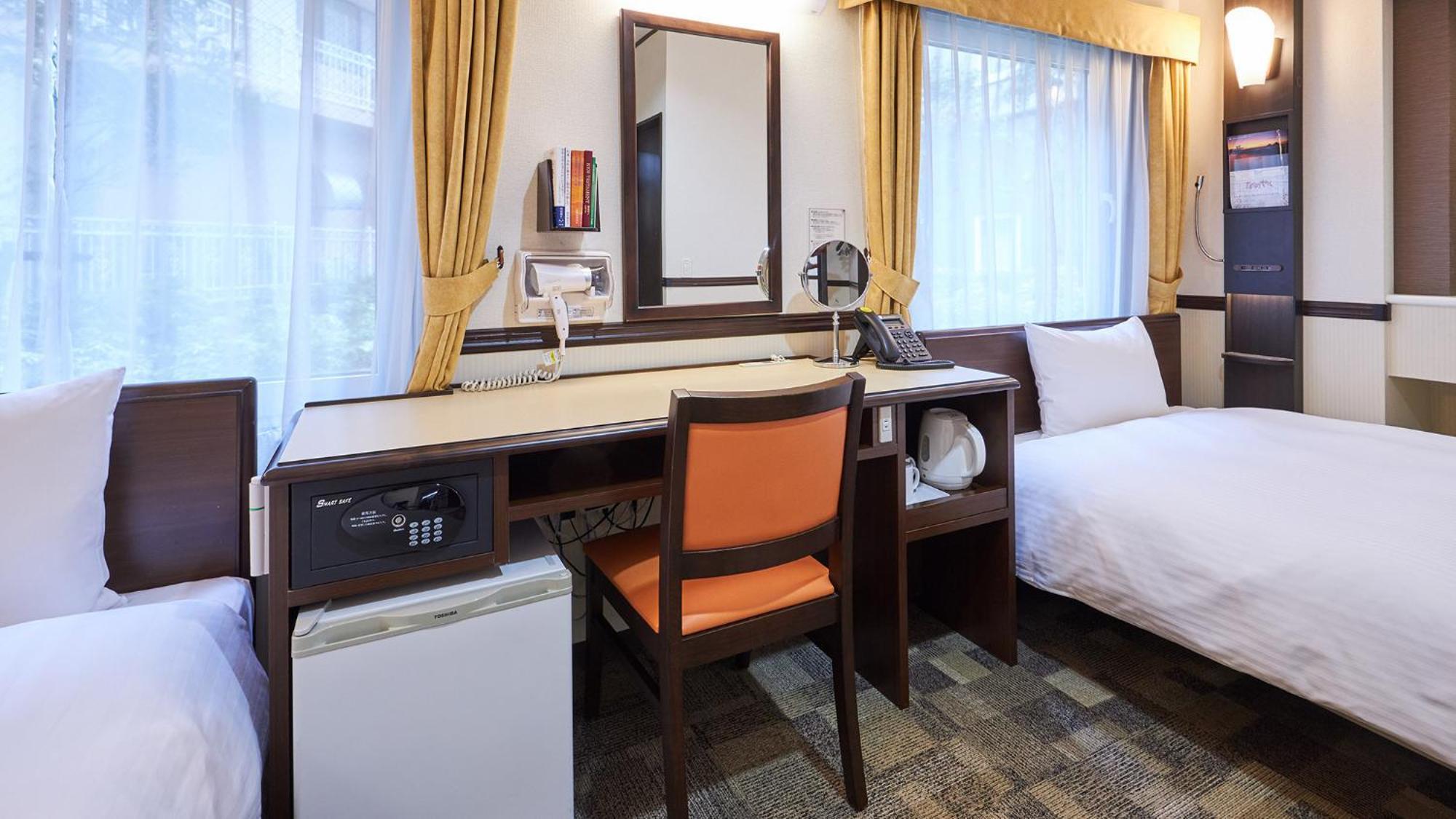 Toyoko Inn Tsu Eki Nishi Guchi Quarto foto